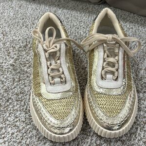 Never worn womens Dolce vita sneakers 9